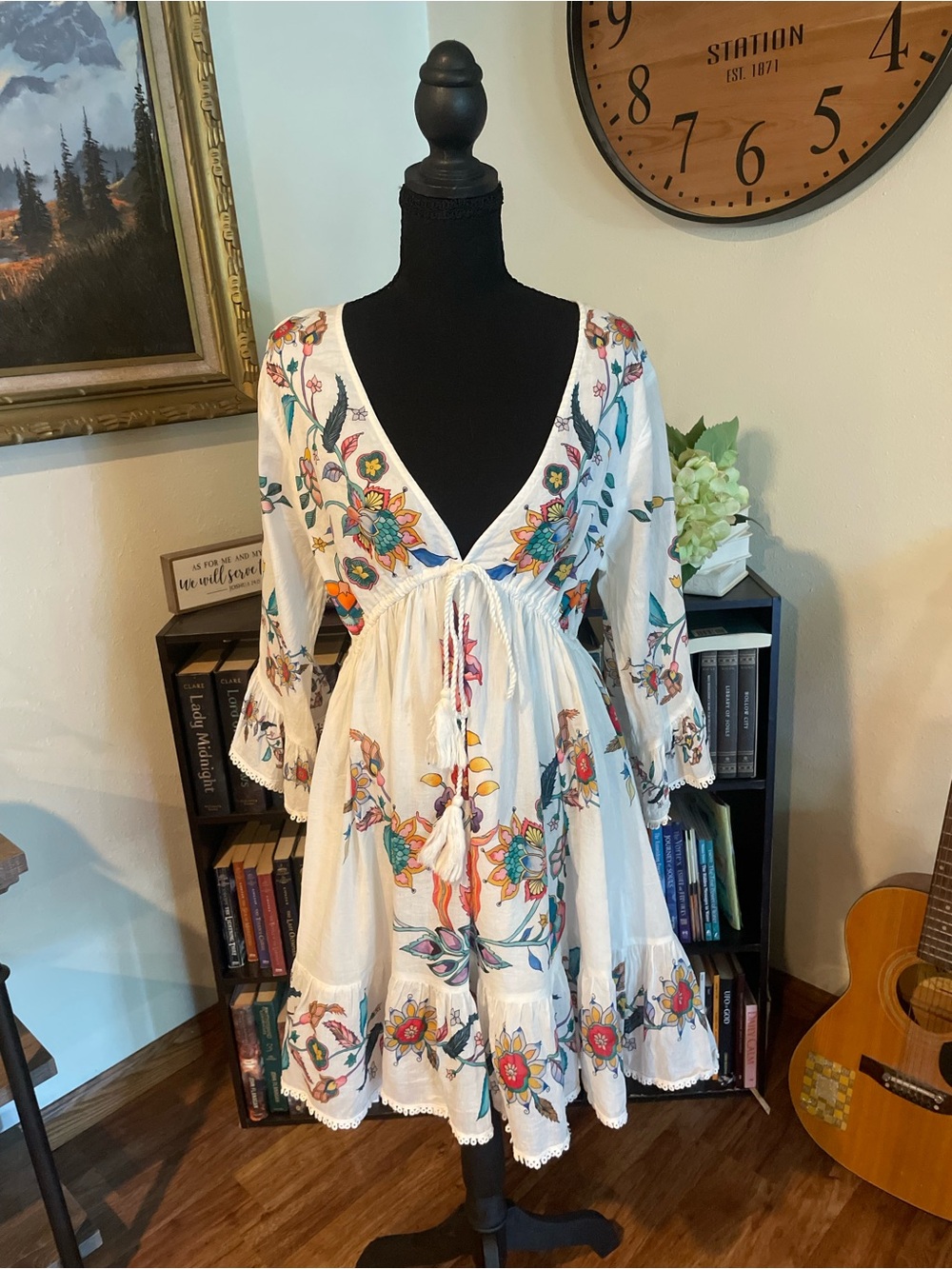 NATURAL LIFE White Mini Dress with Multicolor Floral Embroidery
